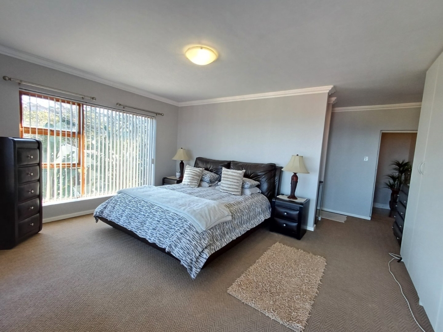 8 Bedroom Property for Sale in Dana Bay Western Cape